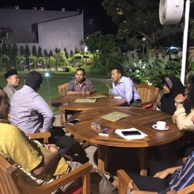 Rapat dan Konsultasi dengan pak Ustadz dan Klien dalam membahas mengenai sengketa Waris Islam